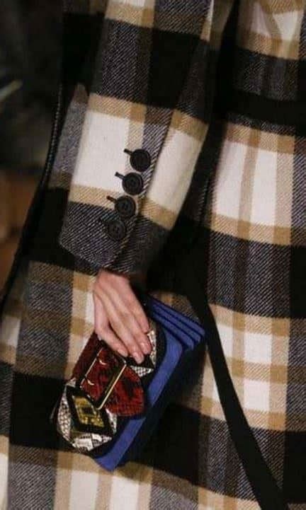 burberry 2017 borse|burberry shares buy or sell.